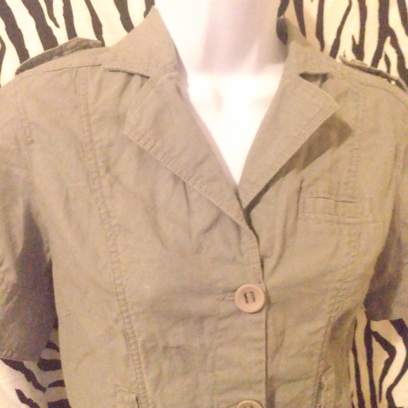 SALE! Early 2000s Aero short sleeve green/khaki button up blazer - Picture 2 of 6